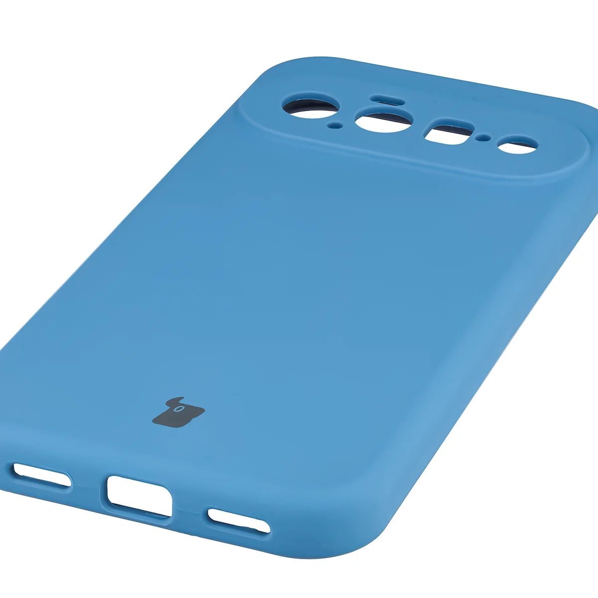 Zbliżenie na precyzyjne wycięcia i możliwość ładowania indukcyjnego w etui Bizon Soft Case do Google Pixel 11