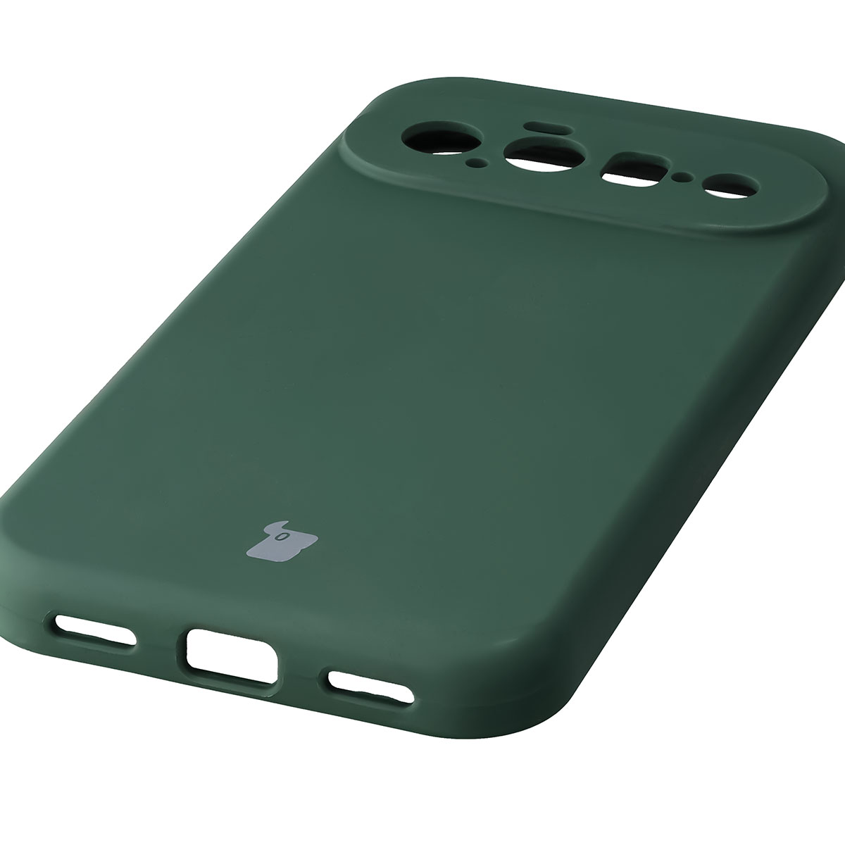Zbliżenie na precyzyjne wycięcia i możliwość ładowania indukcyjnego w etui Bizon Soft Case do Google Pixel 11