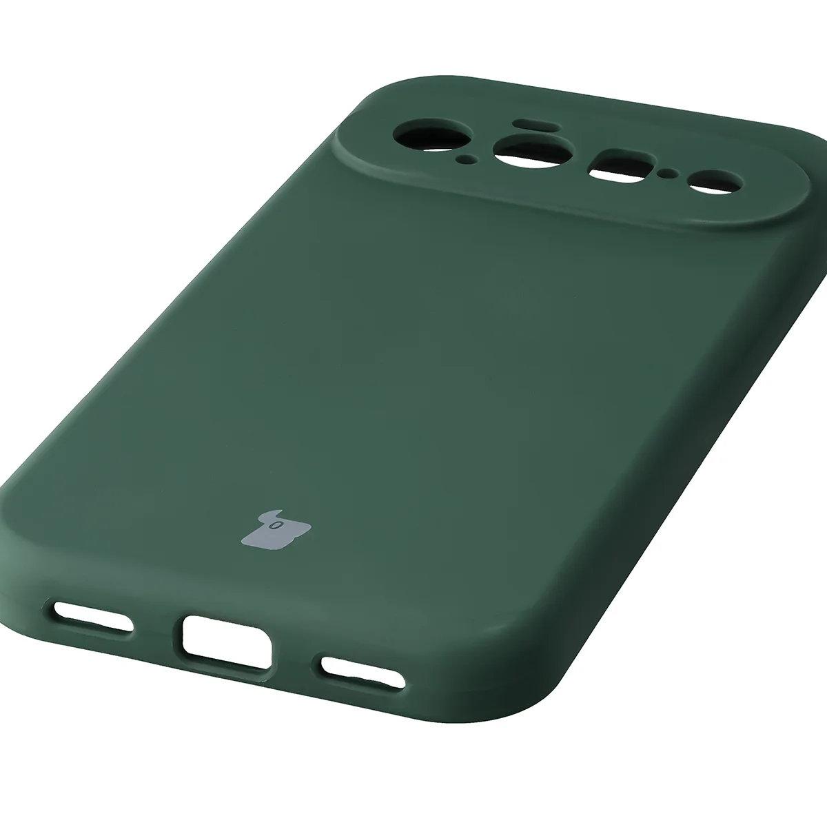 Zbliżenie na precyzyjne wycięcia i możliwość ładowania indukcyjnego w etui Bizon Soft Case do Google Pixel 11