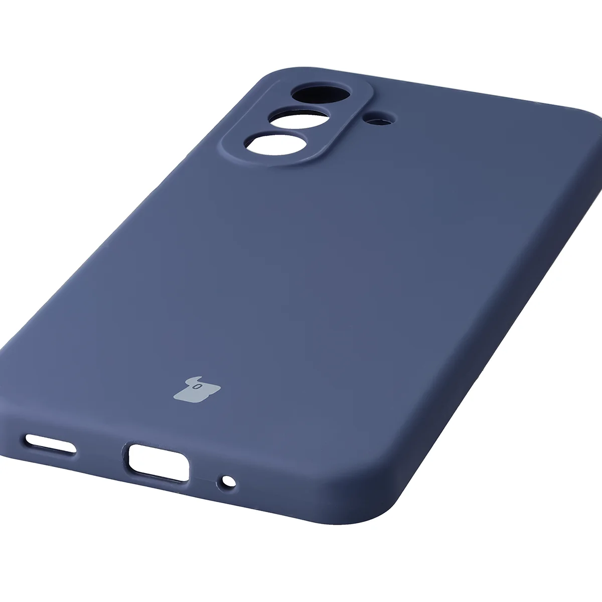 Zbliżenie na precyzyjne wycięcia i możliwość ładowania indukcyjnego w etui Bizon Soft Case do Samsung Galaxy A27 5G